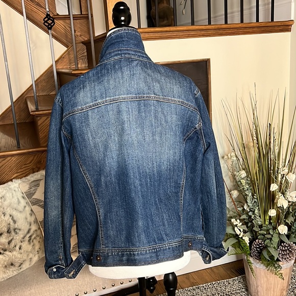 Soft, comfortable Jean jacket - Picture 3 of 3